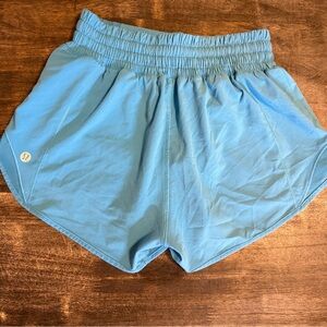 Lululemon Hotty Hot Low Rise 2.5” Shorts Size 2 Blue Running Athletic Lined